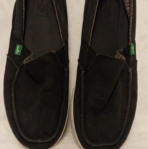 Size 11 Men's Sanuk shoes